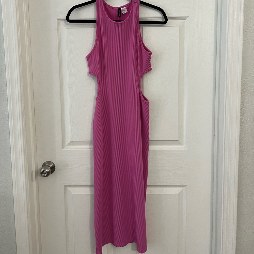 H&M Pink Ribbed Cut Out Dress